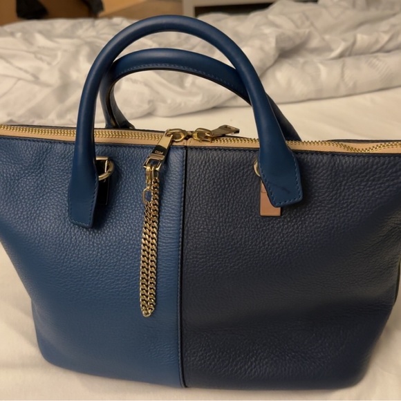 Chloe bag 100%authentic with card & dust bag.like brand new with shoulder strap - Picture 2 of 8